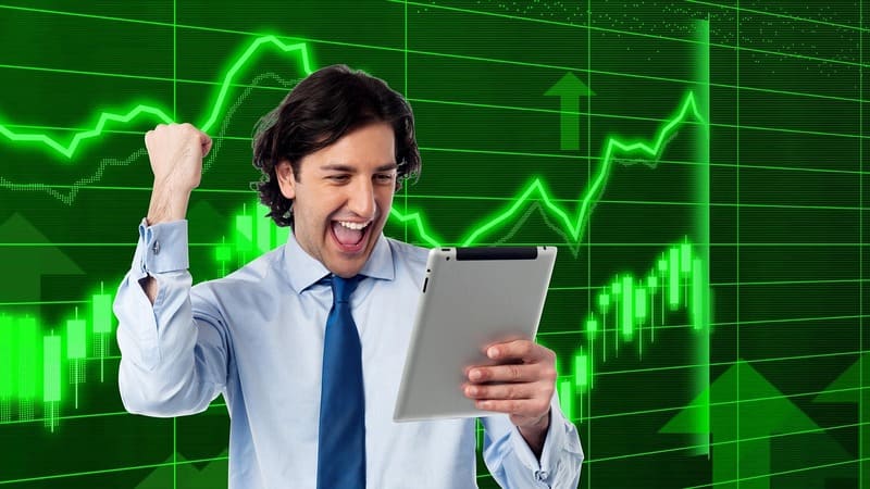 Destaca como corredor inmobiliario