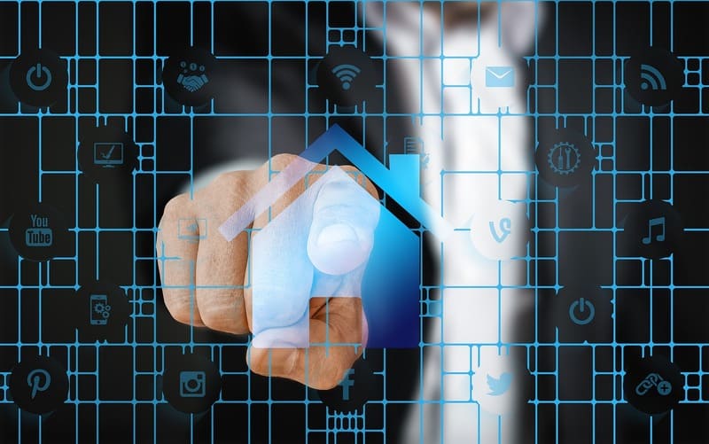 Confirma datos con informes comerciales